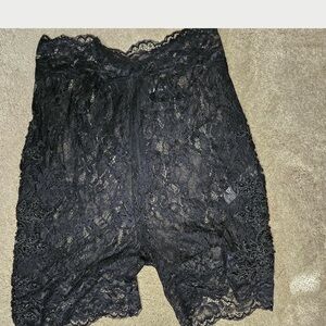 Elegant Black Lace Women's Shorts